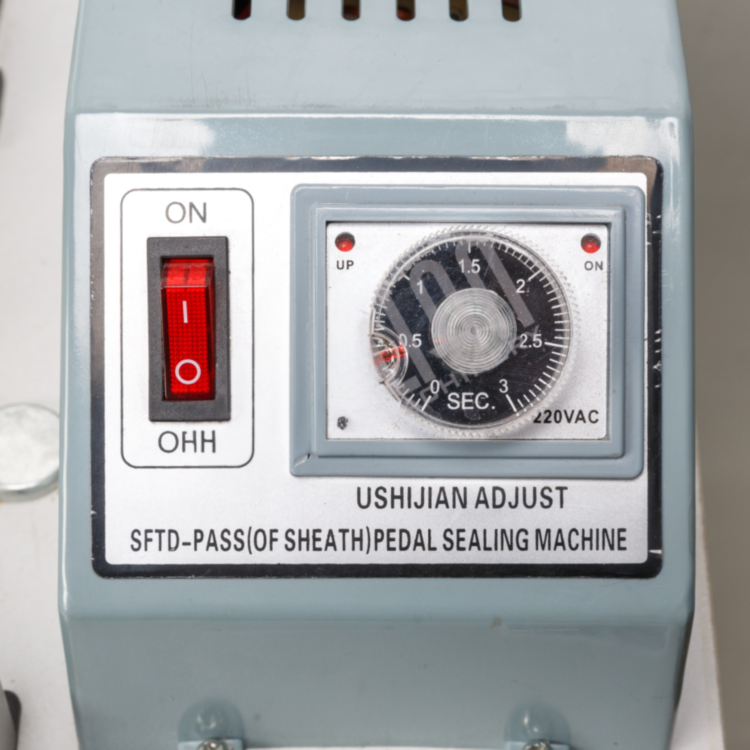 Зварювач пакетів підлоговий SFTD-600 з ножем